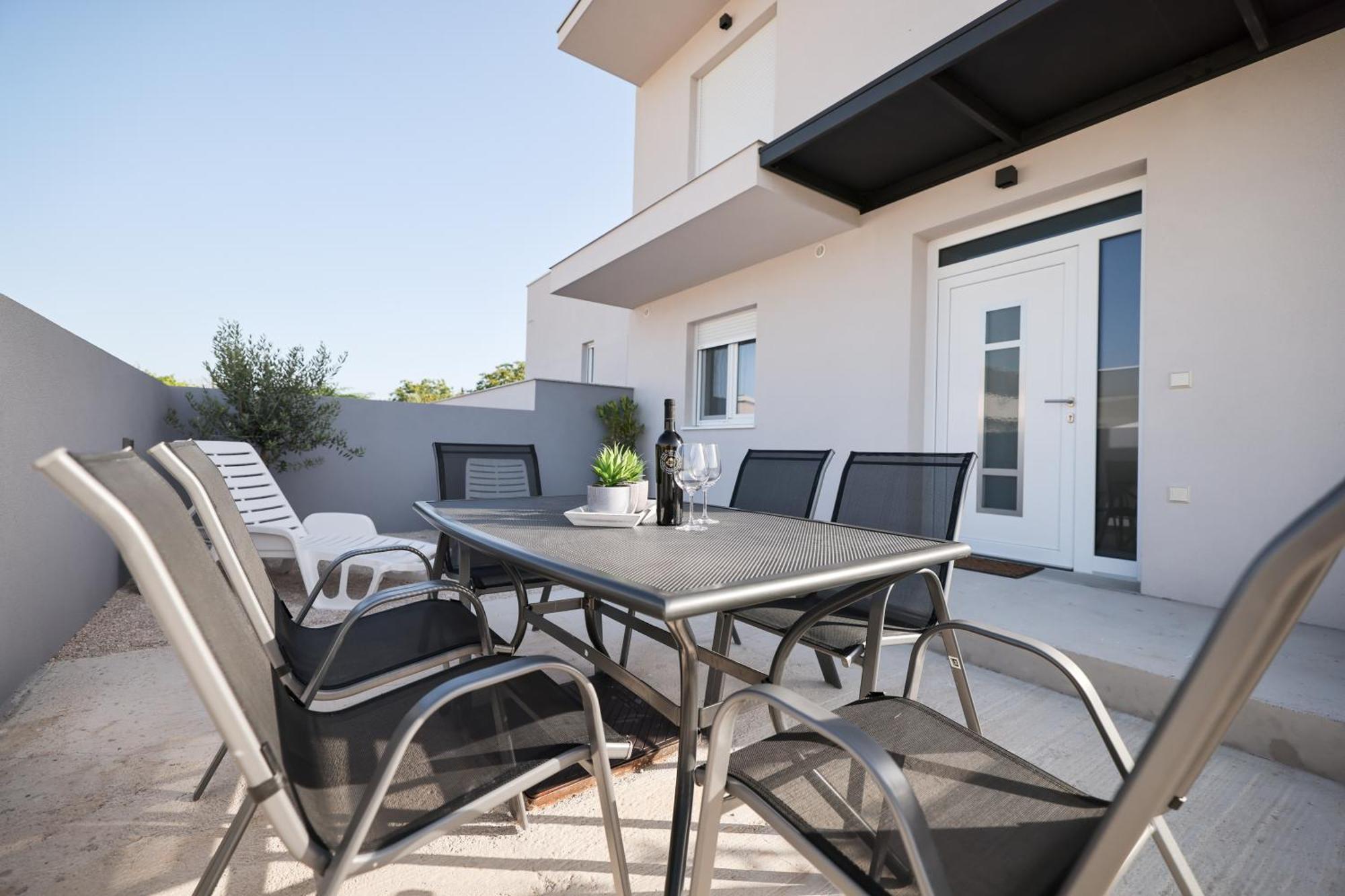 Duo Soles - Apartments With Private Parking Near Zadar Murvica  Extérieur photo