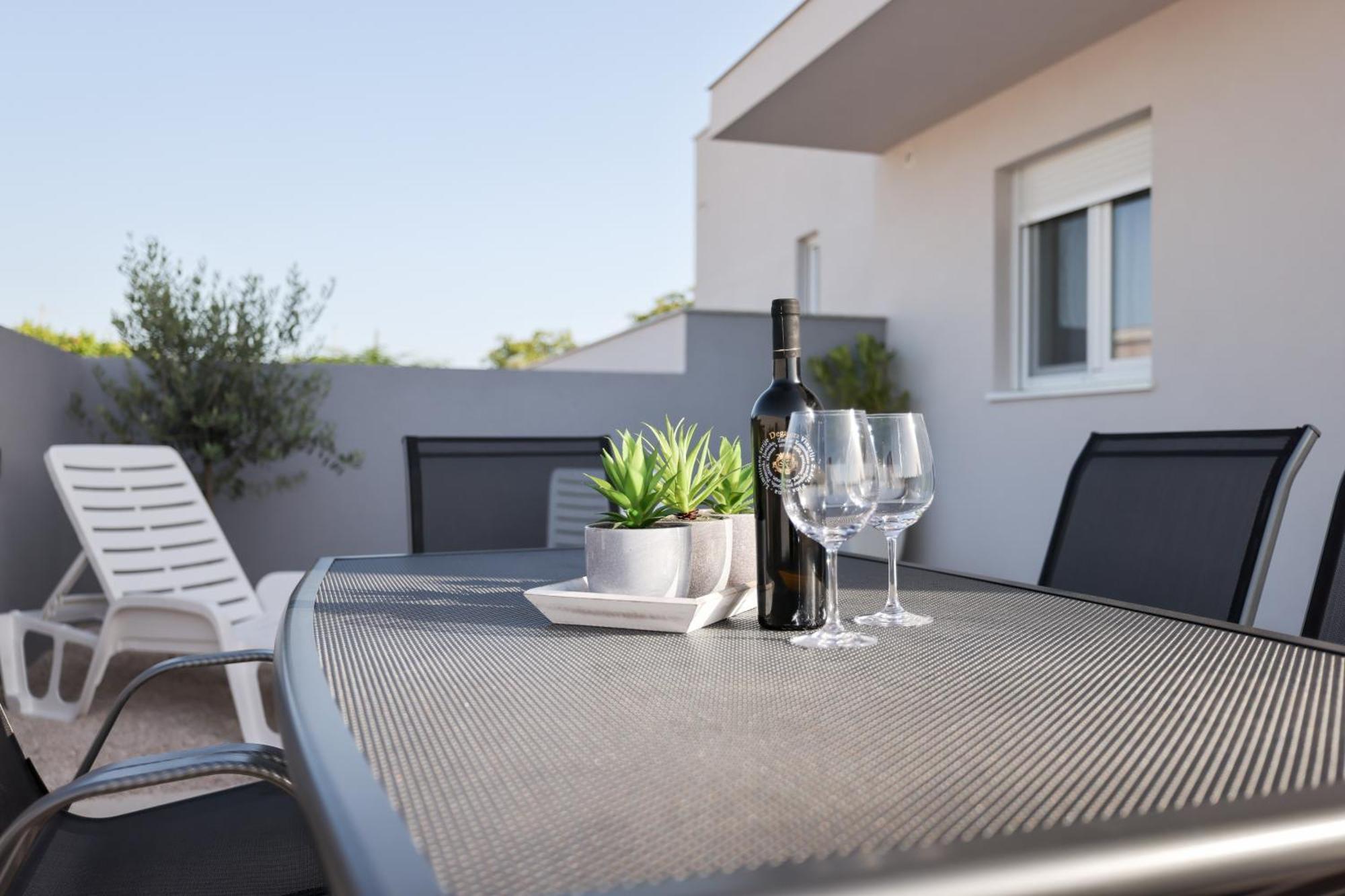 Duo Soles - Apartments With Private Parking Near Zadar Murvica  Extérieur photo