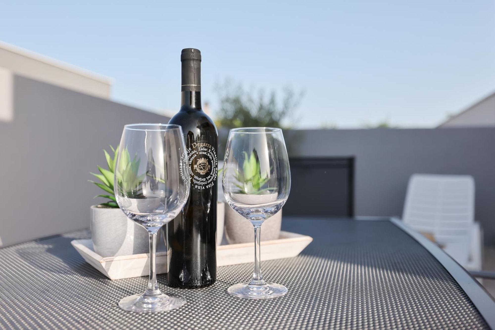 Duo Soles - Apartments With Private Parking Near Zadar Murvica  Extérieur photo